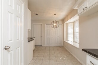 Building Photo - 46 N Deerfoot Cir