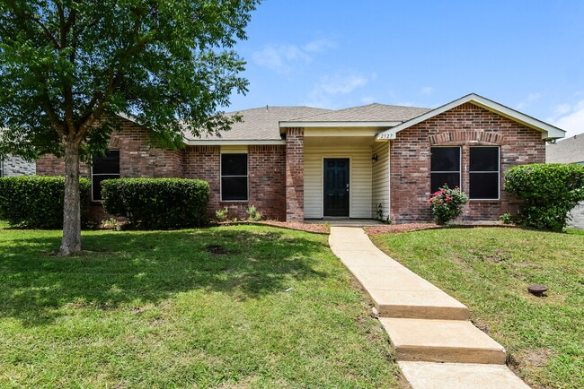 Building Photo - 2327 Graystone Dr