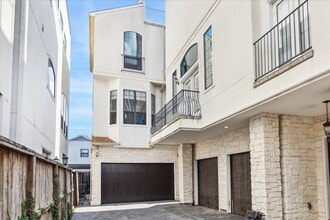 Building Photo - 4715 Jackson St