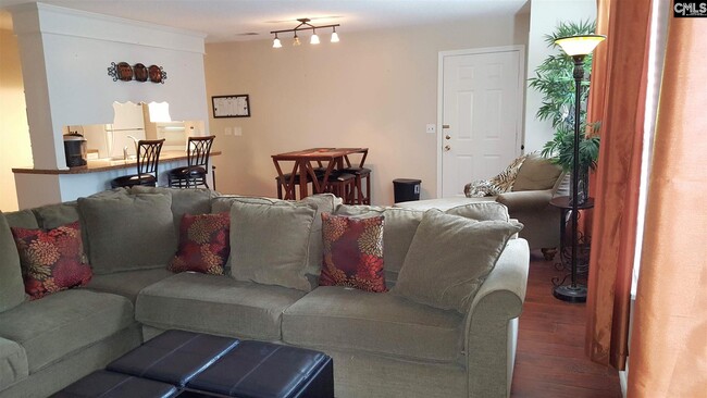 Building Photo - 217 Lanneau Ct