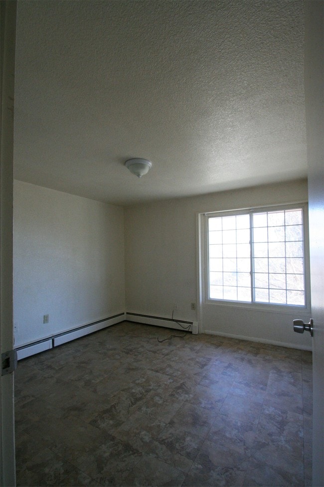Building Photo - 5225 Balsam St