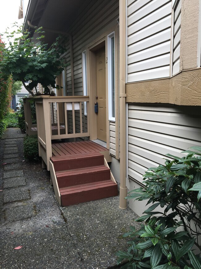 610 Glen St, Edmonds, WA 98020 Townhome Rentals in Edmonds WA