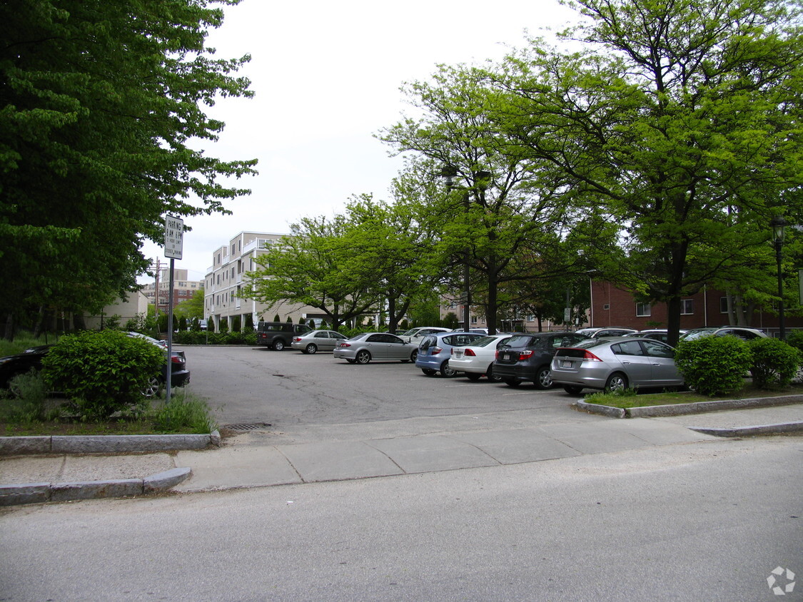 Foto del edificio - Walnut St. Apartments