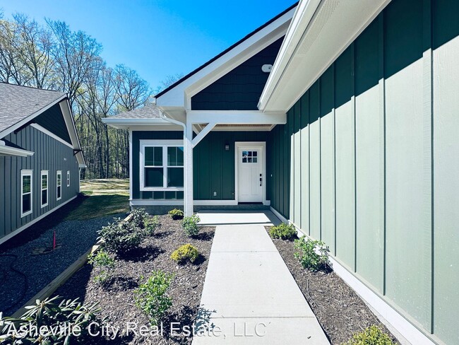 Building Photo - 3 br, 2 bath House - 29 Cozy Cottage Way