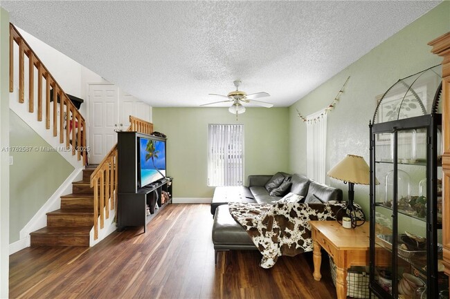 Foto del edificio - 4200 SW 72nd Way