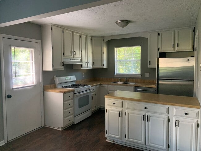 Foto del edificio - Sandusky Home With Main Level Master Bedroom