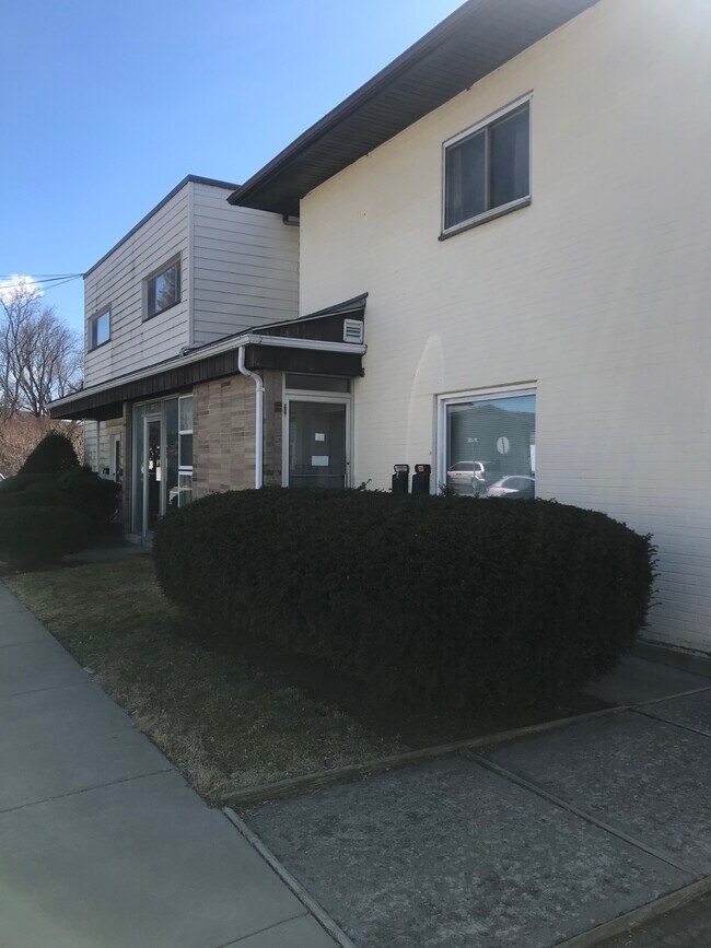 74 Pratt Ave Unit 1, Johnson City, NY 13790 Apartments in Johnson