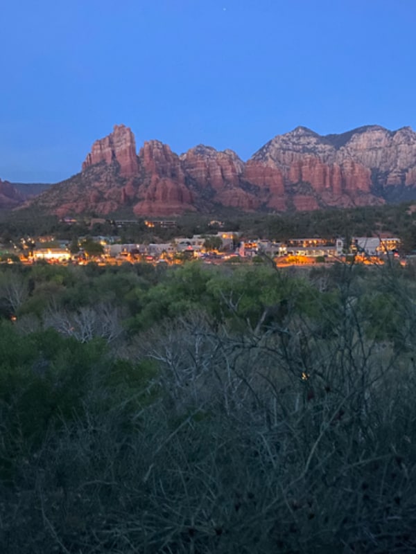 Building Photo - 130 Sugar Loaf Dr