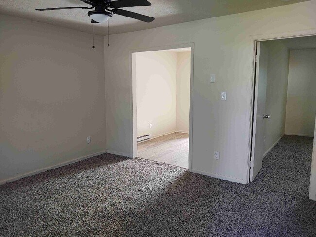 Building Photo - 6423 Starbrook Dr