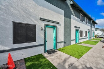 Building Photo - 5010 N 22nd Ave