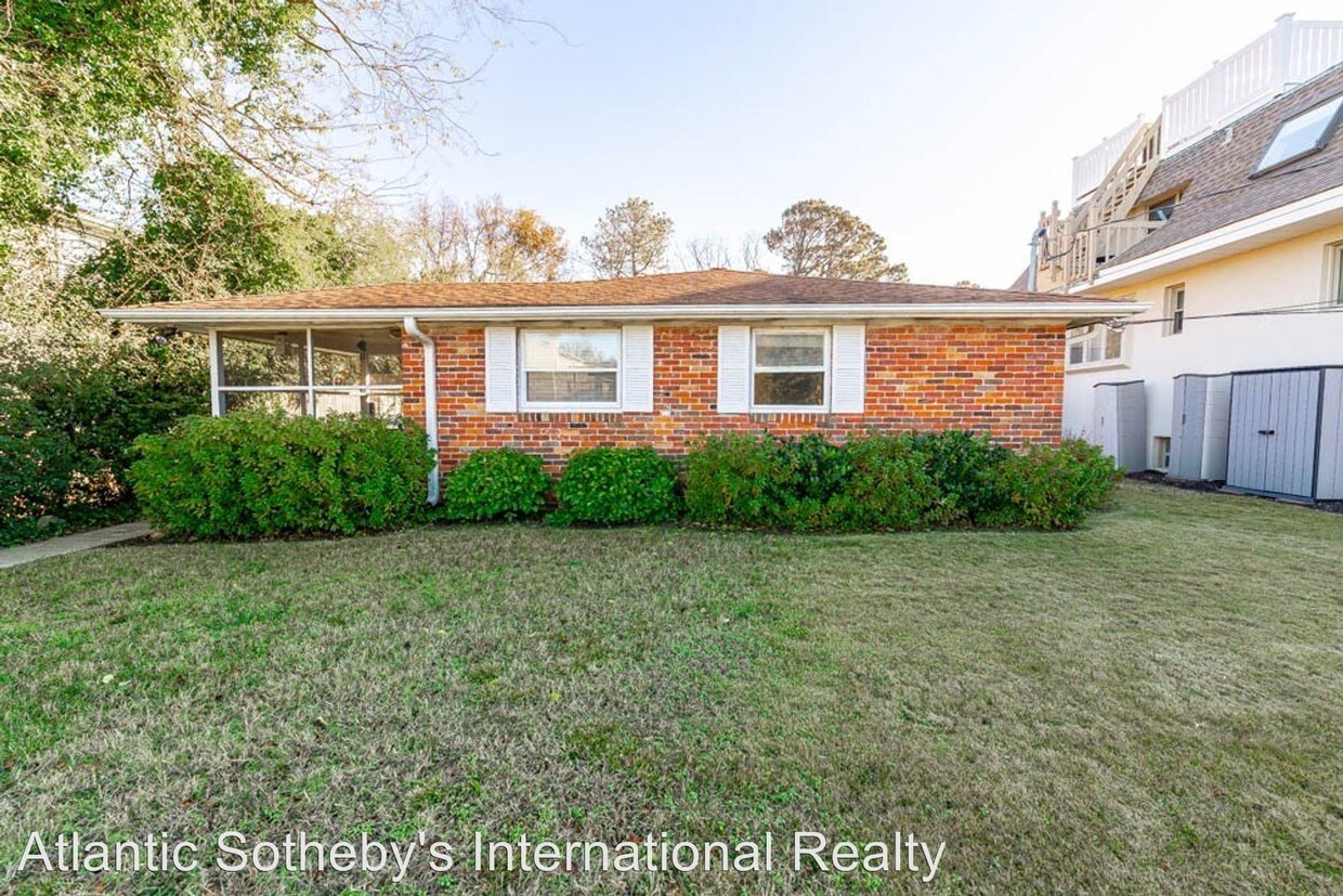 2 br, 1 bath House - 216 64th Street Unit#A - 2 br, 1 bath House - 216 64th Street  Unit#A
