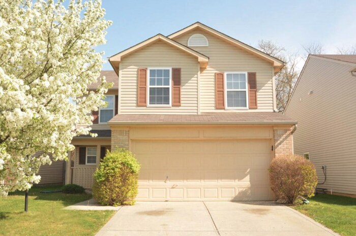 Foto principal - Pike Township 4 bedroom home