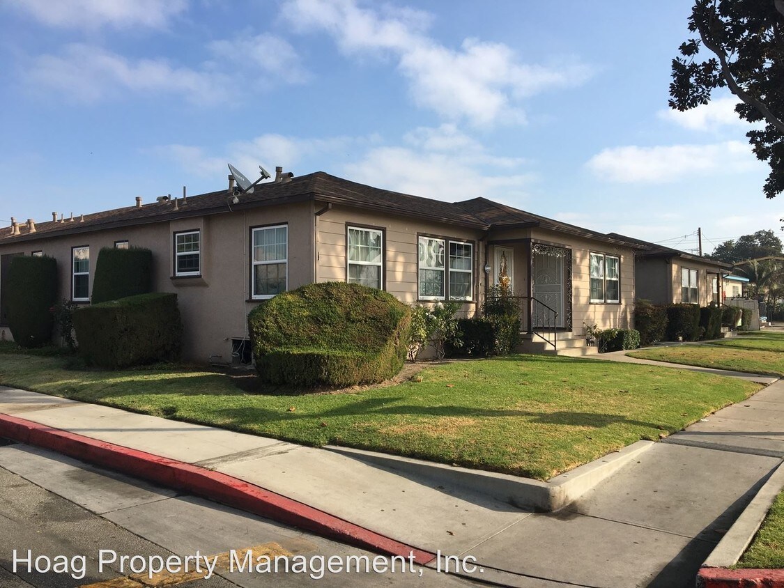 3355 Independence Ave, South Gate, CA 90280 Room for Rent in South