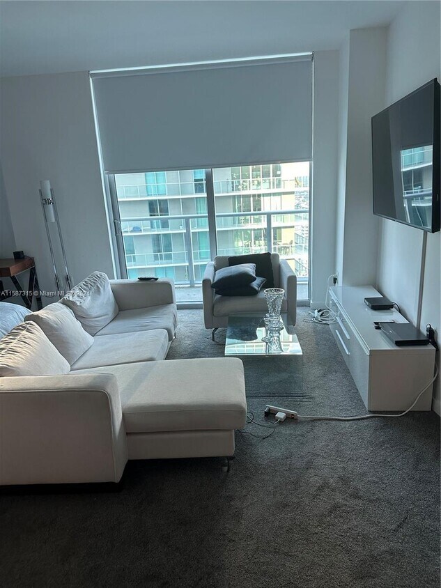 Foto principal - 1100S S Miami Ave