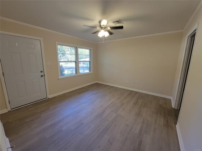 Building Photo - NEW Floors, Roof, Lights, Appliances, ect....