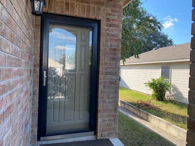 Building Photo - **$1625/ Month***