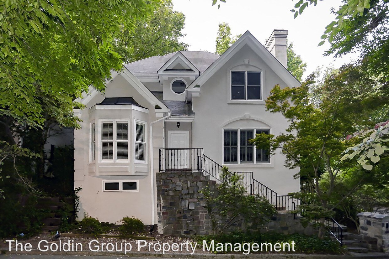 Foto principal - 6 br, 4.5 bath House - 1269 Wildcliff Parkway