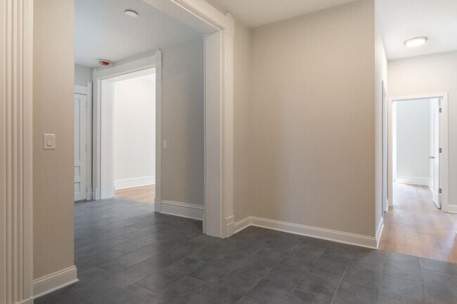 Building Photo - 121 Langdon St