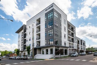 Building Photo - 1125 10th Ave N