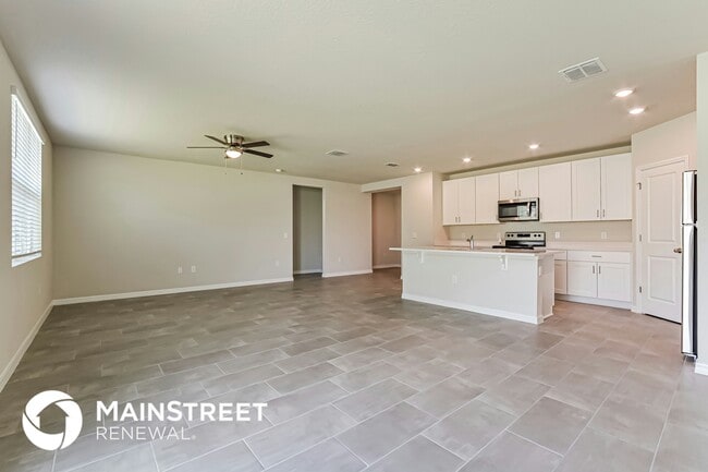 Building Photo - 1090 Oak Vly Dr