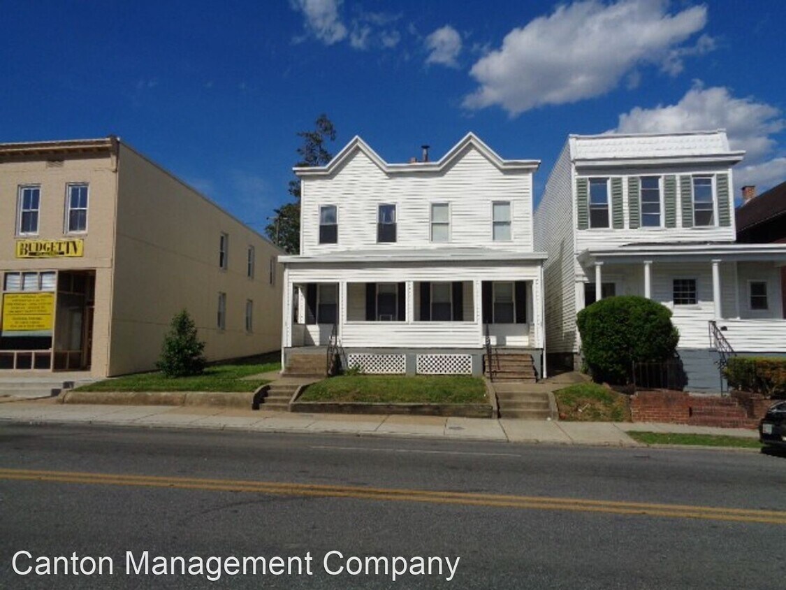 Foto principal - 4025 Falls Rd