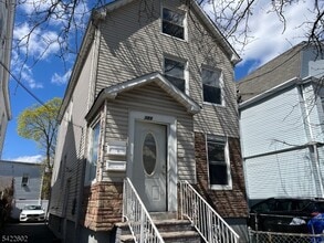 Building Photo - 389 Myrtle Ave