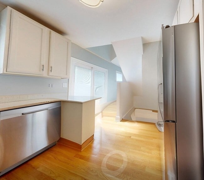 Building Photo - 47 Lasell St