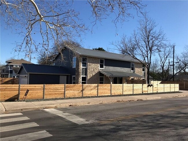 Building Photo - 5215 Guadalupe St