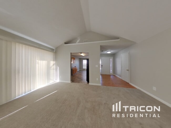 Building Photo - 5883 Ravensway Drive Lithonia GA