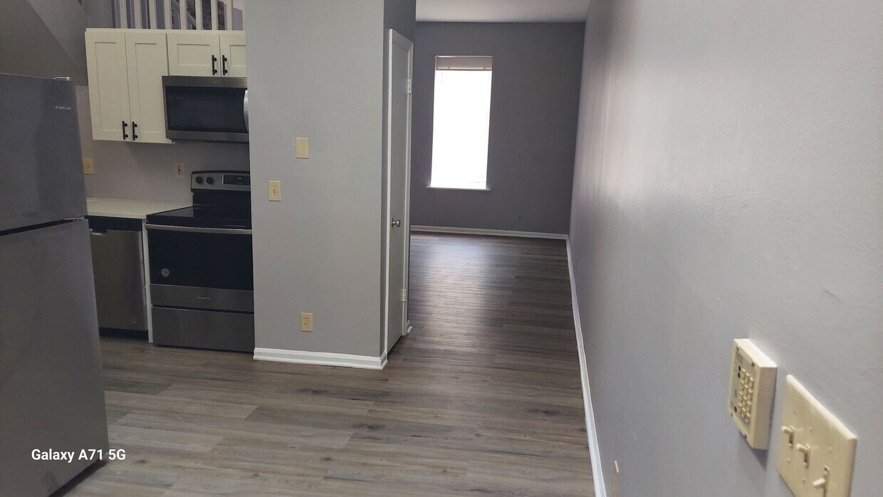 Foto principal - Menard Apartments