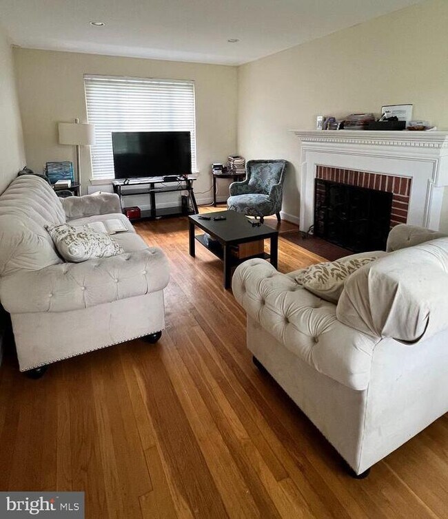 Foto del edificio - 5601 Wyngate Dr