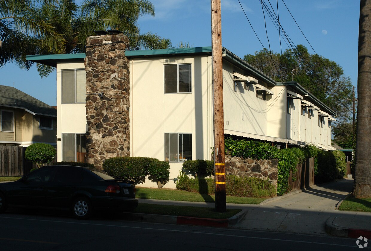 Primary Photo - 221 W Anapamu St