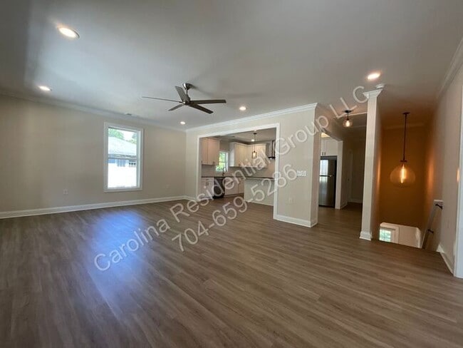 Foto del edificio - 307 N Catawba St