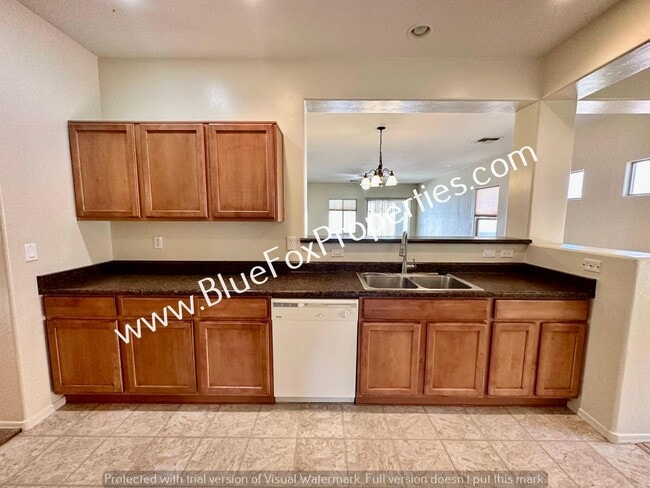 Foto del edificio - 21184 E Frontier Rd