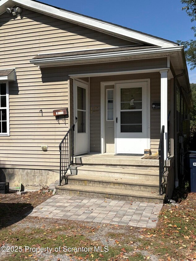 Foto principal - 907 Lackawanna Ave