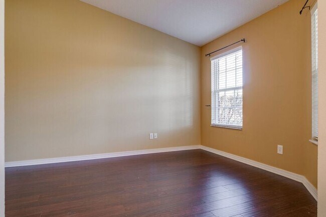 Building Photo - 5305 Dalton Cir