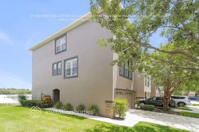 Building Photo - 2421 Lexington Oak Dr