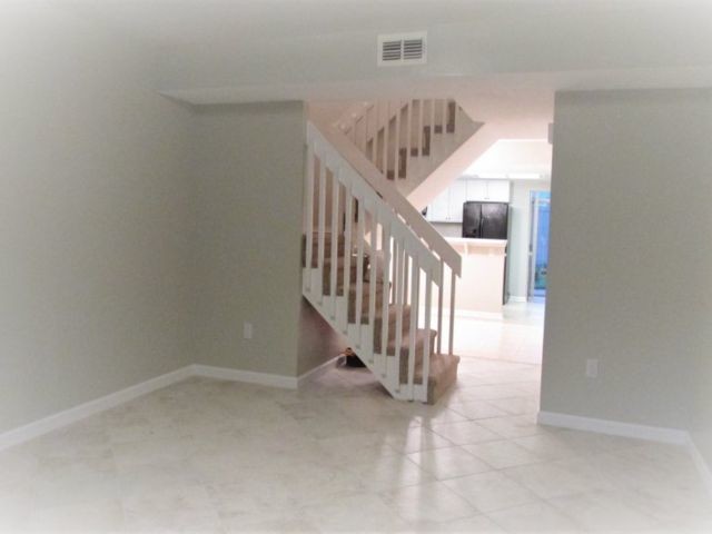 Building Photo - 3354 Fox Hunt Dr