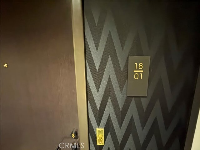 Building Photo - 1050 S Grand Ave