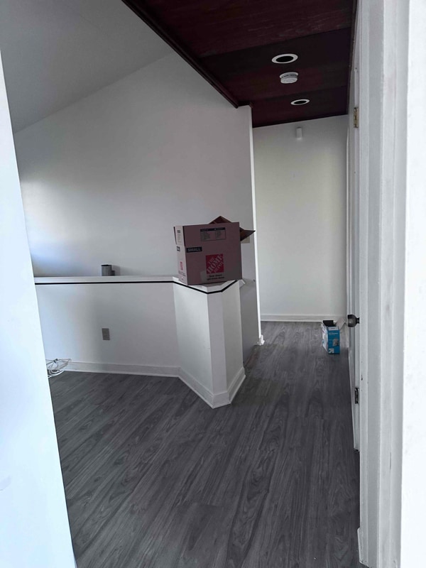 Building Photo - 99-564-564 Paihi St