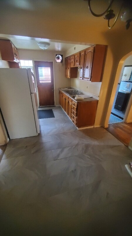 Foto del edificio - 7761 Stillwell Rd