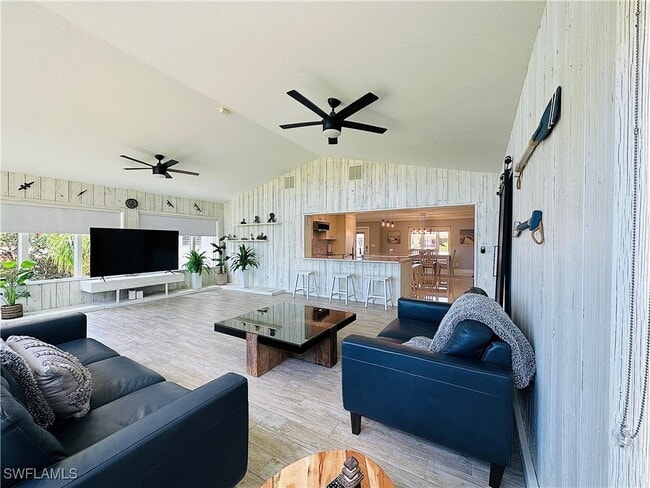 Building Photo - 140 W Pago Pago Dr