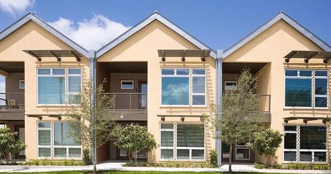 Foto del edificio - 6150 Alma Rd