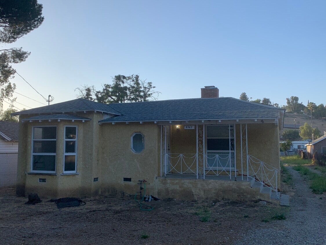 9767 Sunland Blvd, Sunland, CA 91040 House Rental in Sunland, CA