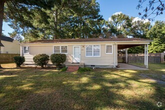 Building Photo - 1929 Ashmore Dr