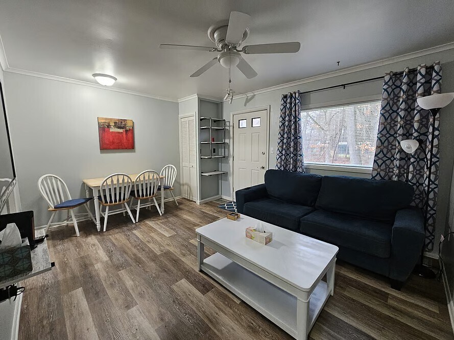 Foto del edificio - 5036 Bolla Rd - All Utilities Included