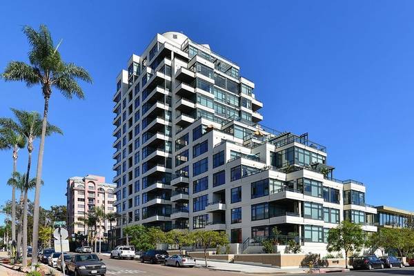 Building Exterior - 475 Redwood St