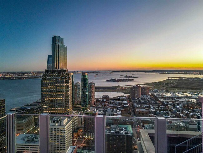 Foto del edificio - 88 Morgan St