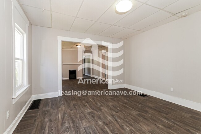 Foto del edificio - 2220 Grand Ave
