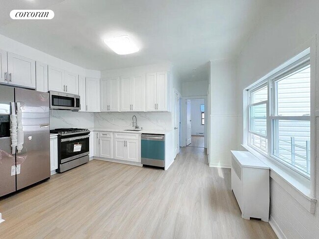 Building Photo - 58-41 59th St